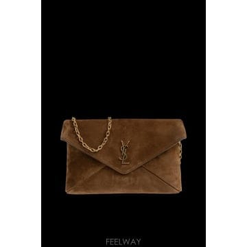 Saint Laurent 26FW ���ζ� Caramel suede ���� Cassandre ũ�ν��ٵ� �� 8555691U80W291626FW ���ζ� Caramel suede ���� Cassandre ũ�ν��ٵ� ��