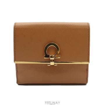 Ferragamo �߰���ǰ�Ǵ��� / Ferragamo(��󰡸�) 22 4639 ī��� ���� ��ġ�� �������߰���ǰ�Ǵ��� / Ferragamo(��󰡸�) 22 4639 ī��� ��