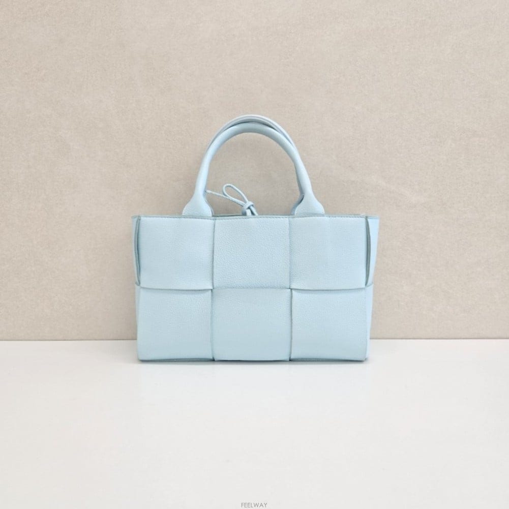 Bottega Veneta ���װ�����Ÿ �Ƹ��� �̴� ��Ʈ ����� 709337���װ�����Ÿ �Ƹ��� �̴� ��Ʈ ����� 709337