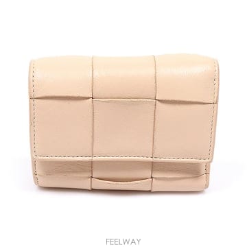 Bottega Veneta(보테가베네타) 651372 핑크 램스킨 인트레치아토 위빙 3단 폴더형 지퍼 반지갑