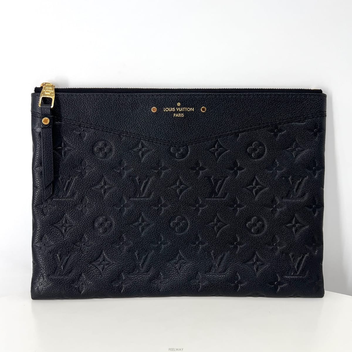 Louis Vuitton ���̺��� �������� ���׷� Ŭ��ġ�� (M62937)���̺��� �������� ���׷� Ŭ��ġ�� (M62937)