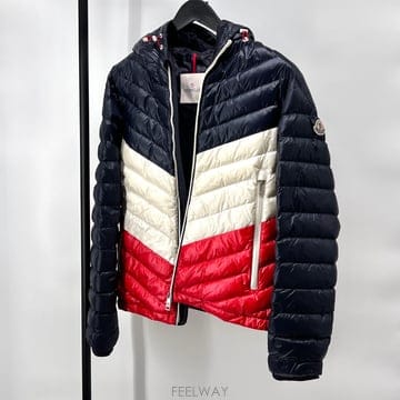Moncler [2������] ��Ŭ���� �淮 �е� �ĵ� ����[2������] ��Ŭ���� �淮 �е� �ĵ� ����