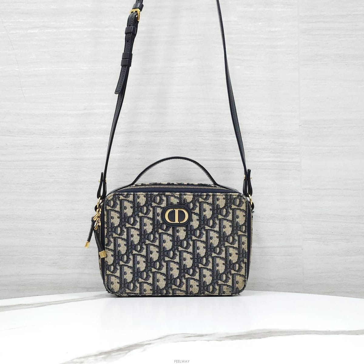 DIOR [������] ��� ������ũ 30 ������ �ڽ� ũ�ν��� S2141UTZQ[������] ��� ������ũ 30 ������ �ڽ� ũ�ν��� S2141UT