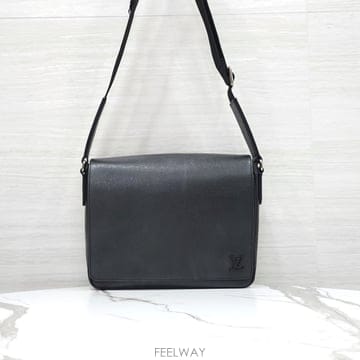 [럭스유] 루이비통 LV 디스트릭트 PM 타이가 메신저백 M40990
