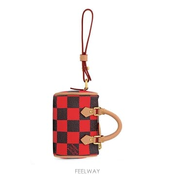 Louis Vuitton ���Ϲ߼� ���̺��� Damier Pop Mini Speedy Bag Charm���Ϲ߼� ���̺��� Damier Pop Mini Speedy Bag Charm