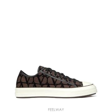 Valentino ���Ϲ�� �߷�Ƽ�� ����ٴ� ���� �����ڳ�׶��� ��Ż���� ����Ŀ����Ϲ�� �߷�Ƽ�� ����ٴ� ���� �����ڳ�׶��� ��Ż��