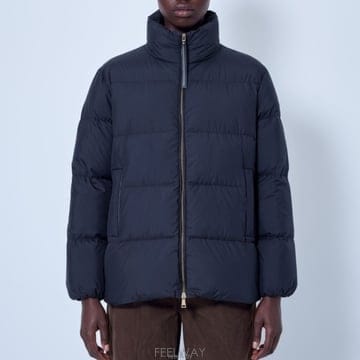 Moncler 26 FW ��Ŭ���� Vivantesse ����׽� ���̺� �е� L2093 1A00261 597YW 99926 FW ��Ŭ���� Vivantesse ����׽� ���̺� �е� L2093 1