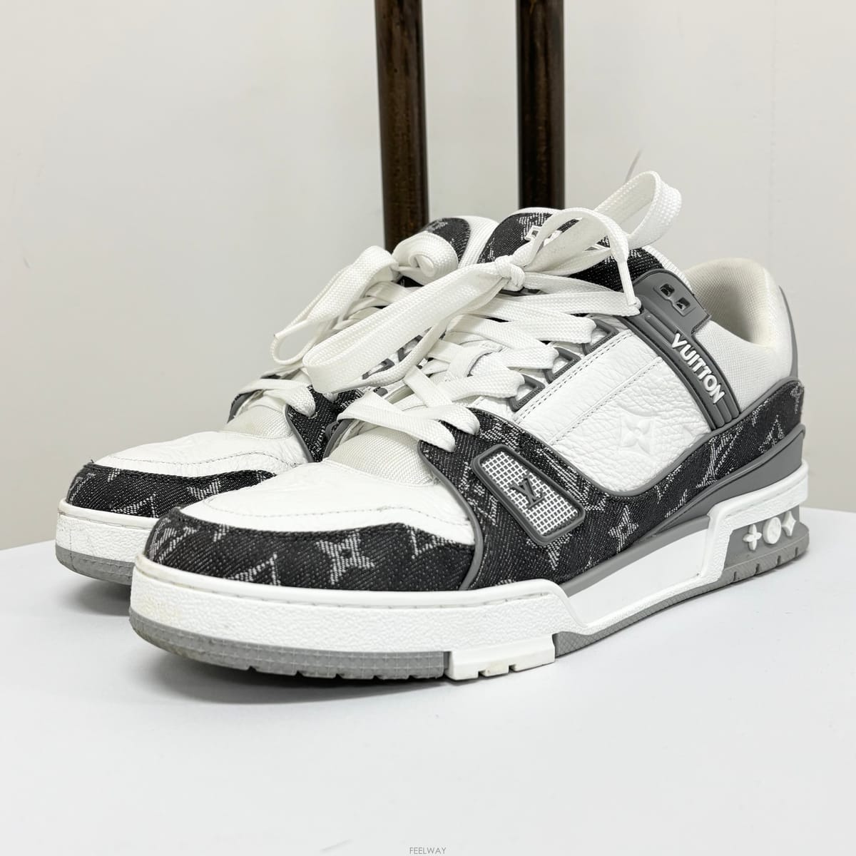 Louis Vuitton [7]���̺��� LV�ΰ� Ʈ���̳� ����Ŀ��[7]���̺��� LV�ΰ� Ʈ���̳� ����Ŀ��