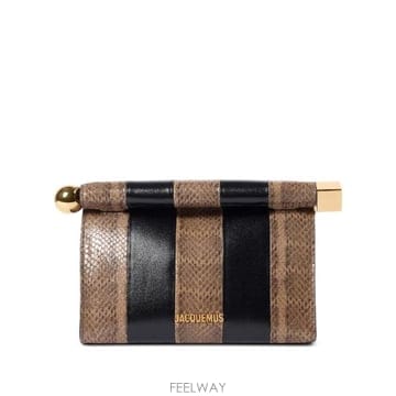 Jacquemus 26FW ��ũ���� Ŭ��ġ �Ŀ�ġ BAW00472 AC24M12 9TU BROWN BLACK26FW ��ũ���� Ŭ��ġ �Ŀ�ġ BAW00472 AC24M12 9TU BROWN