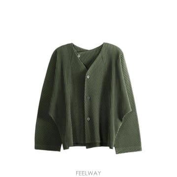 26FW 옴므 플리세 이세이 미야케 민소매 티셔츠 HP68JL210 64 GREEN