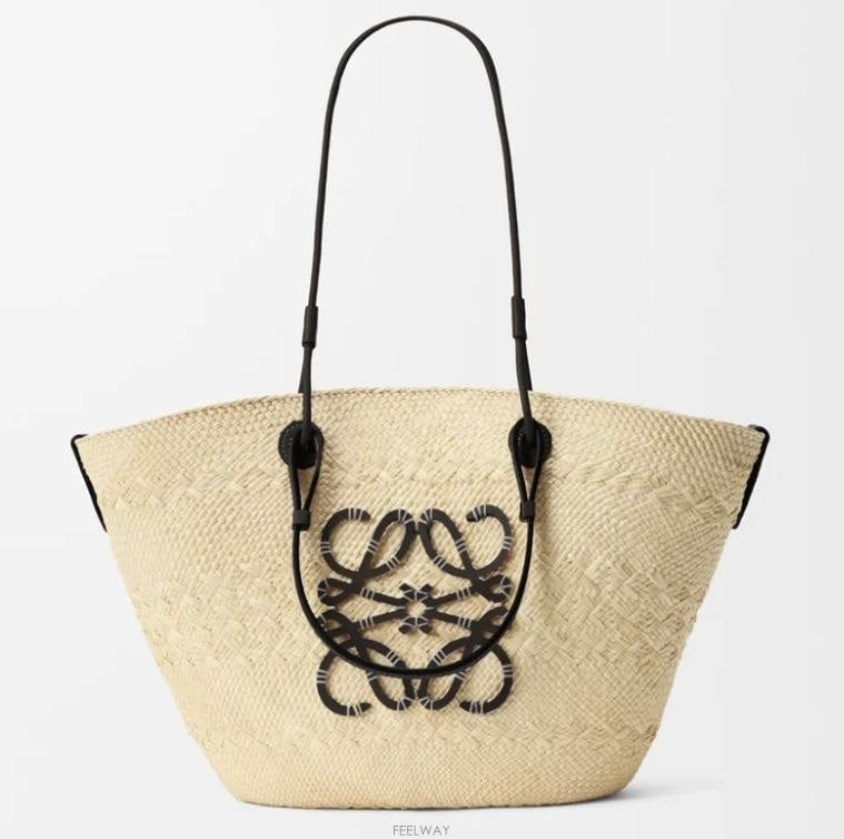 Loewe 26 F/W �ο��� �Ƴ��׷� �ٽ��� �̵�� AABKT43X09/216 B074231243726 F/W �ο��� �Ƴ��׷� �ٽ��� �̵�� AABKT43X09/216 B0