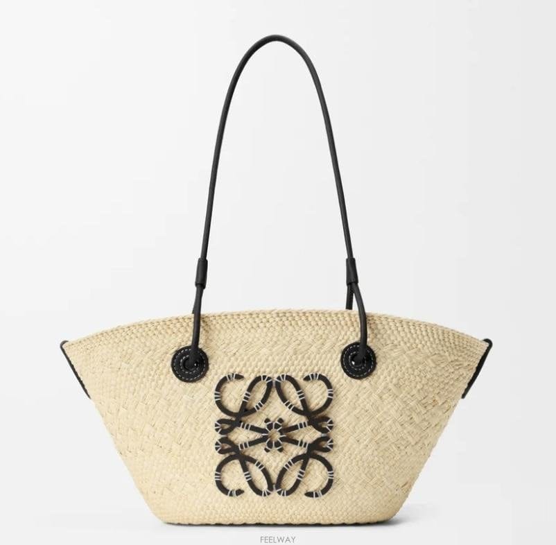 Loewe 26 F/W �ο��� �Ƴ��׷� �ٽ��� ���� AABKP65X04/2165 B074231244026 F/W �ο��� �Ƴ��׷� �ٽ��� ���� AABKP65X04/2165 B07