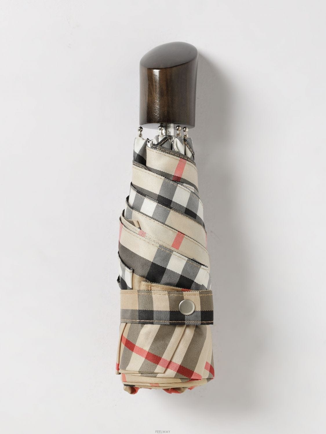 Burberry [A6] ������ 8122036 ���� ����� 8122036-022[A6] ������ 8122036 ���� ����� 8122036-022