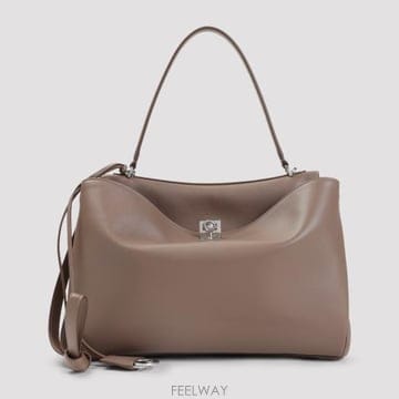 Balenciaga 26FW �߷��þư� �ε��� �̵�� �ڵ�� 789772 2AA4U 2909 TAUPE26FW �߷��þư� �ε��� �̵�� �ڵ�� 789772 2AA4U 2909
