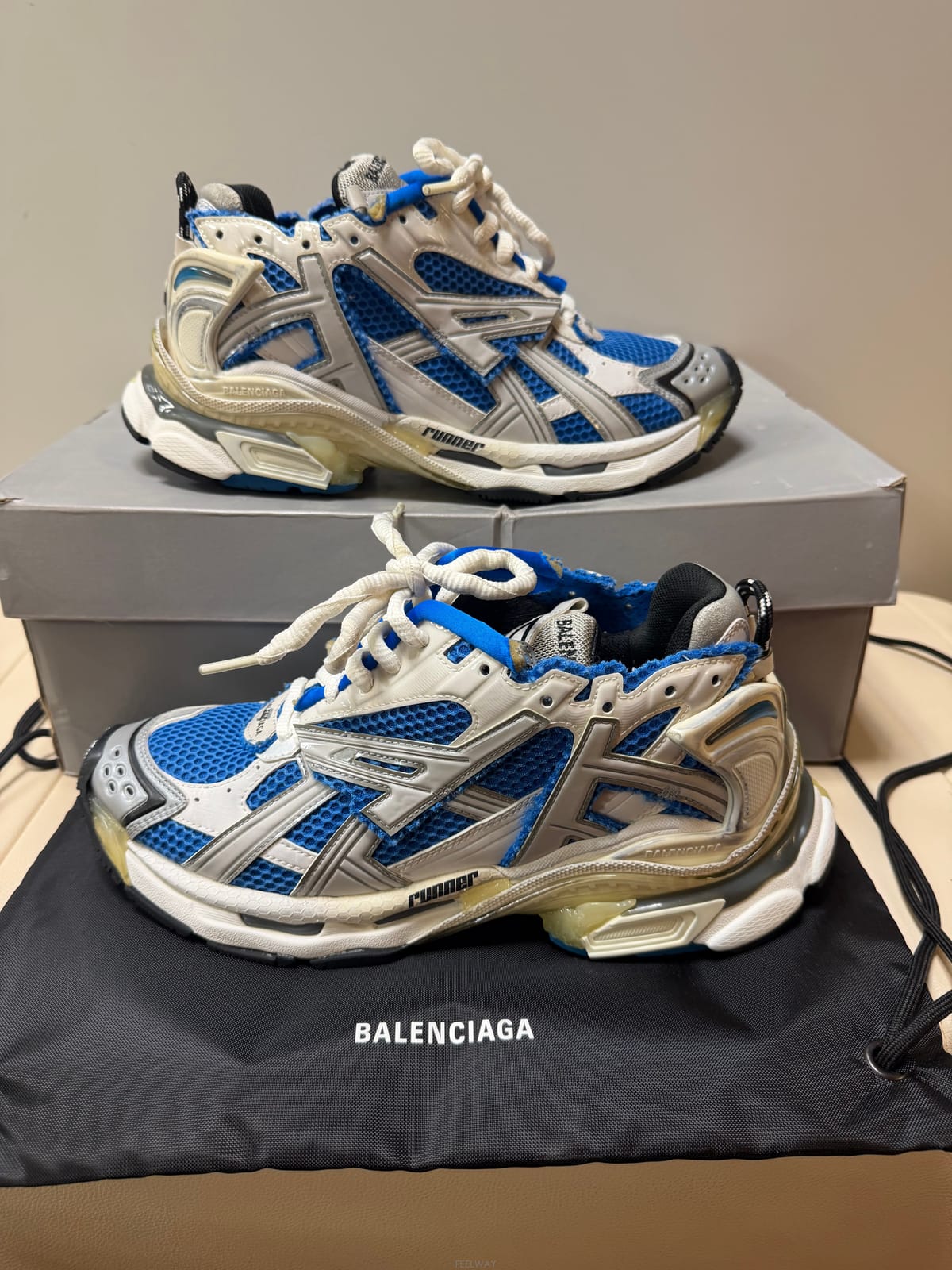 Balenciaga [Ʈ����] 40/260) �߷��þư� ������ ����Ŀ�� ����[Ʈ����] 40/260) �߷��þư� ������ ����Ŀ�� ����