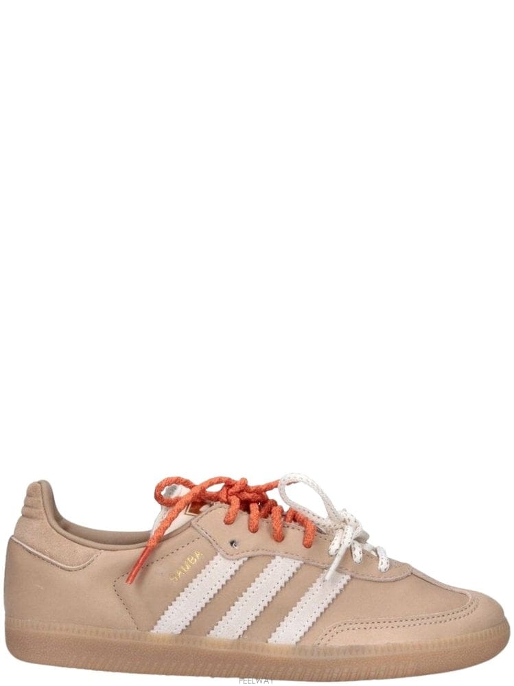 Adidas �Ƶ�ٽ� ���̽��� LOWTOPS ����Ŀ�� KI8140CREWHT B0192323705�Ƶ�ٽ� ���̽��� LOWTOPS ����Ŀ�� KI8140CREWHT B01923
