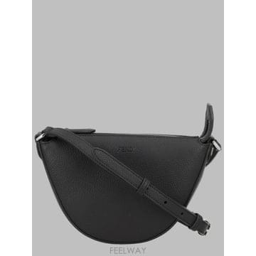 FENDI 26FW ��� ũ�ν��� 7AS532 ASIHF0GXN BLACK26FW ��� ũ�ν��� 7AS532 ASIHF0GXN BLACK