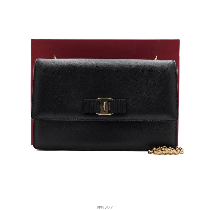 Ferragamo ��󰡸� 21 D855 ���� GINNY ���� ����ü�� ũ�ν���aa68047��󰡸� 21 D855 ���� GINNY ���� ����ü�� ũ�ν���aa68