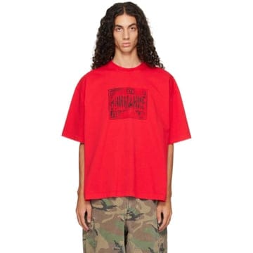 Vetements 26 FW ��Ʈ�� ���� �����ø���Ʈ ������ �ڽ� Ƽ���� 262669M21300626 FW ��Ʈ�� ���� �����ø���Ʈ ������ �ڽ� Ƽ���� 2626