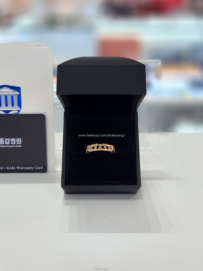 TIFFANY & Co Ƽ�ĴϾ��� T Ʈ�� �׷ο� 18K ������ 3.5MM �� ���� 19ȣ ���û�ǰ�� 63065242Ƽ�ĴϾ��� T Ʈ�� �׷ο� 18K ������ 3.5MM �� ���� 19