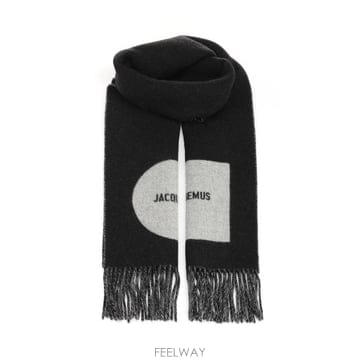 [A94]쟈크뮈스 24HACU00579AOT4044090 공용 목도리 머플러 JACQUEMUS JACQUEM