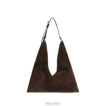 Moschino 26FW ��Ű�� ����� MC4220PP0P 31B BROWN26FW ��Ű�� ����� MC4220PP0P 31B BROWN