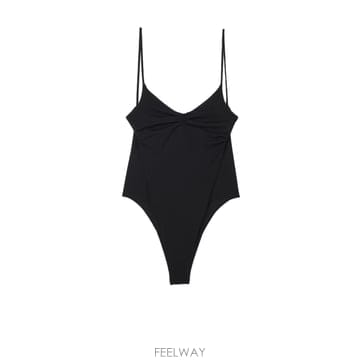 Jacquemus �δ��� JACQUEMUS ��ũ���� ���� �����긮�� ž�δ��� JACQUEMUS ��ũ���� ���� �����긮�� ž