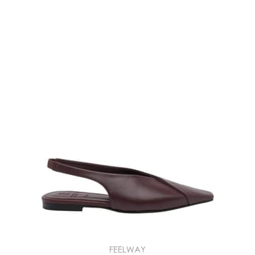 Brunello Cucinelli �δ��� BRUNELLO CUCINELLI ���ڷ� ��ġ�ڸ� ���ǵ� �÷� �����δ��� BRUNELLO CUCINELLI ���ڷ� ��ġ�ڸ� ���ǵ� ��