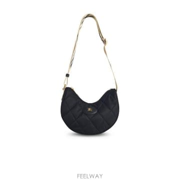 Burberry 26FW ������ HORSESHOE Ȧ���� ���� ũ�ν��� 8111928A1189 Black26FW ������ HORSESHOE Ȧ���� ���� ũ�ν��� 8111928A118