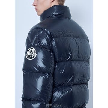 26 F/W 몽클레어 BENDOLA LAQUE 쇼츠 다운 자켓 L20 B0112324408
