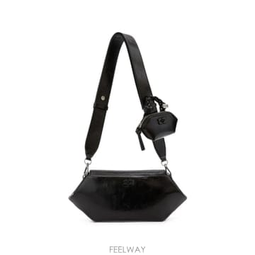 GANNI ���� Bou bag East West shine in black 12269056983304 TP7256787���� Bou bag East West shine in black 12269056983304 T