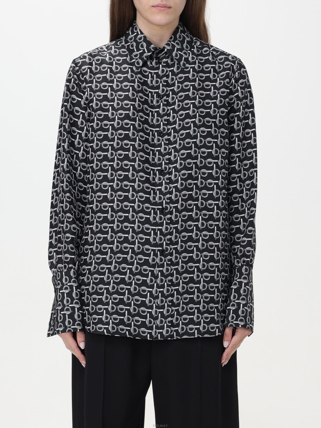 Burberry [A6] ������ 8090732 ���� ���� 8090732-061[A6] ������ 8090732 ���� ���� 8090732-061