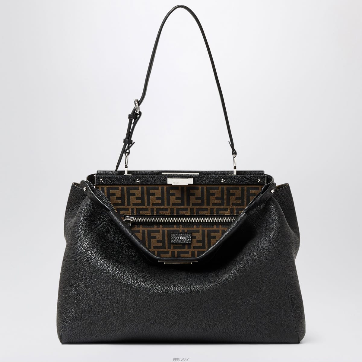 FENDI [A1] ��� 7VA700B1E7 �ڵ�� ��Ʈ�� ���� ���� 7VA700B1E7F0RQ5[A1] ��� 7VA700B1E7 �ڵ�� ��Ʈ�� ���� ���� 7VA700B1E