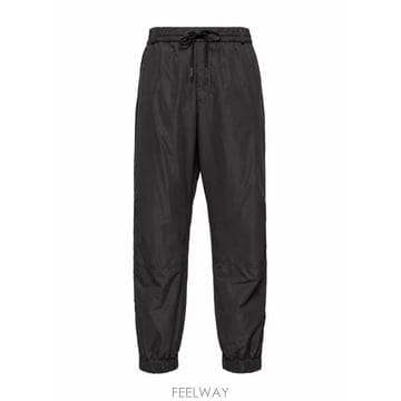 26FW 몽클레어 스트레이트 팬츠 L20972A0000259876 999 BLACK