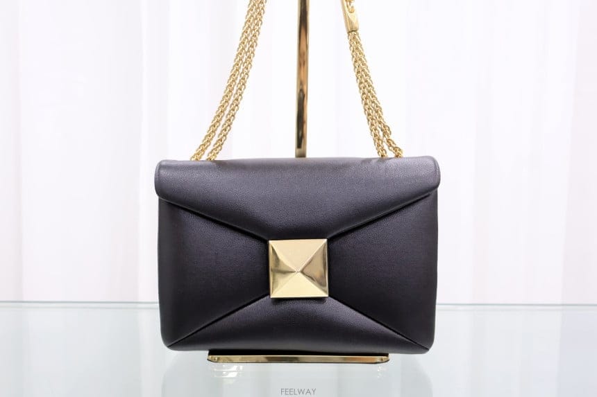 Valentino �߷�Ƽ�� ���� ���� �����͵� ONE STUD ü�� ����� ���� ��ȭ��Ǯ�¹߷�Ƽ�� ���� ���� �����͵� ONE STUD ü�� ����� ���� 