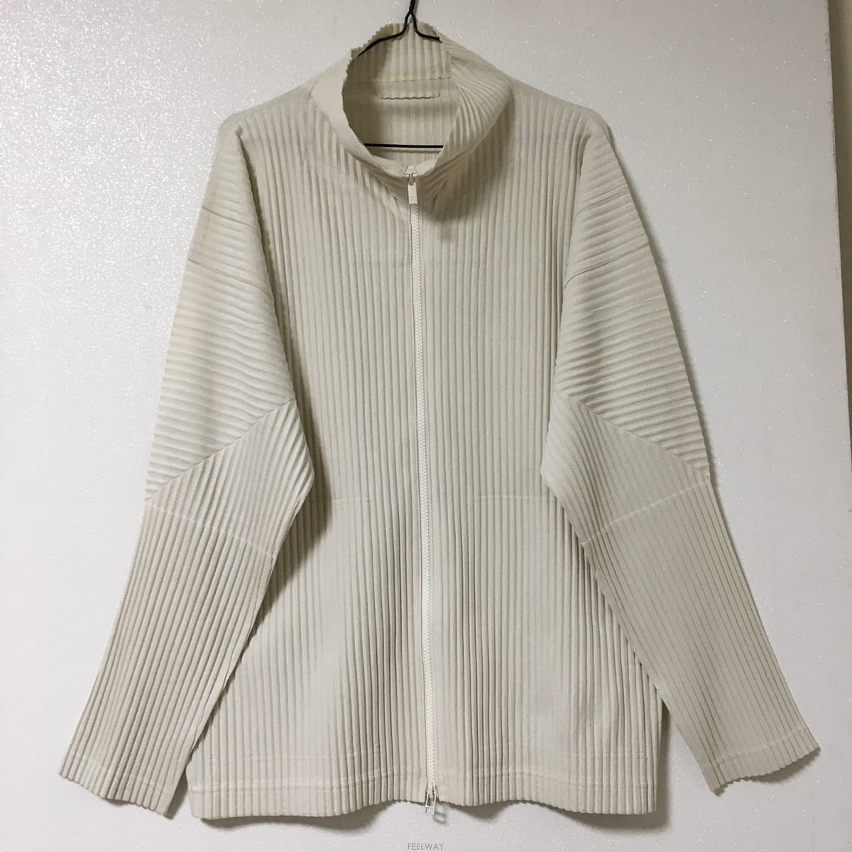 Issey Miyake �̼��̹̾��� �ȹ��ø��� ���̳� ���� 4�̼��̹̾��� �ȹ��ø��� ���̳� ���� 4