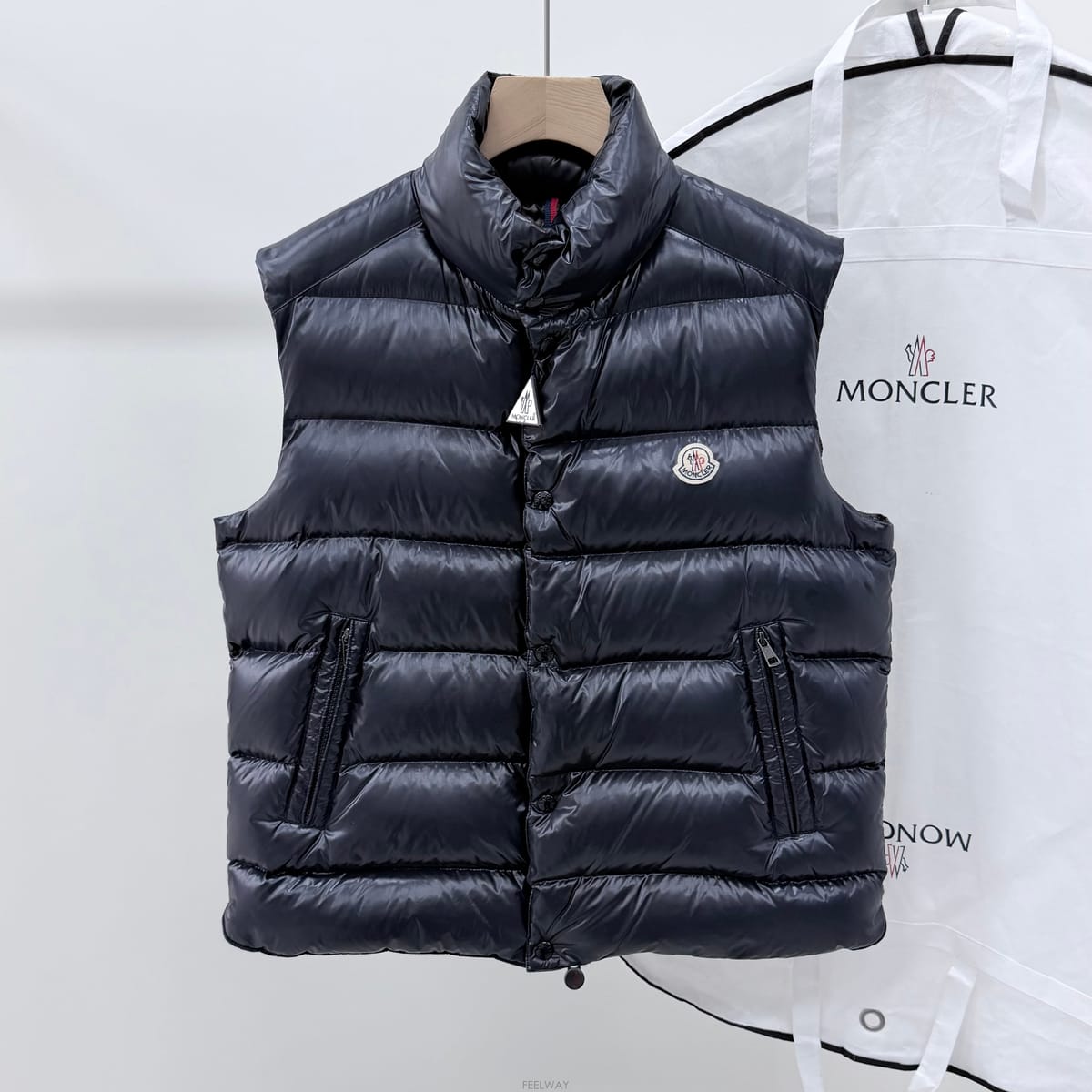 Moncler [S+��/4] ��Ŭ���� Tibb Ƽ�� �����е� ��ũ���̺�[S+��/4] ��Ŭ���� Tibb Ƽ�� �����е� ��ũ���̺�