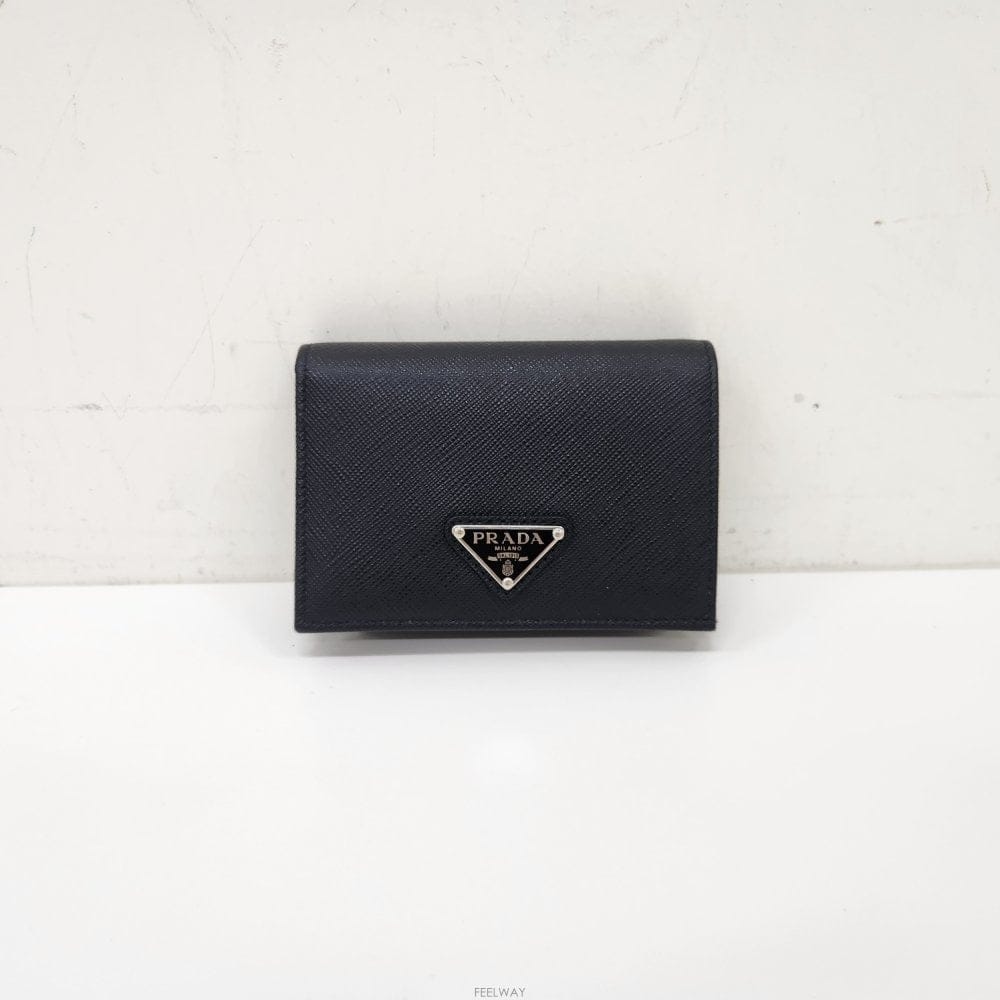 PRADA [�µ��߰���ǰ] ����� 1MV021 Ʈ���̾ޱ� �ΰ� ������[�µ��߰���ǰ] ����� 1MV021 Ʈ���̾ޱ� �ΰ� ������