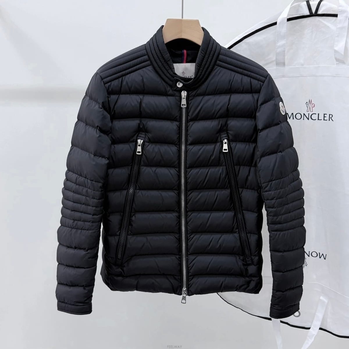 Moncler [S+��/3] ��Ŭ���� �ƹ̿� �淮�е� ���� ����[S+��/3] ��Ŭ���� �ƹ̿� �淮�е� ���� ����