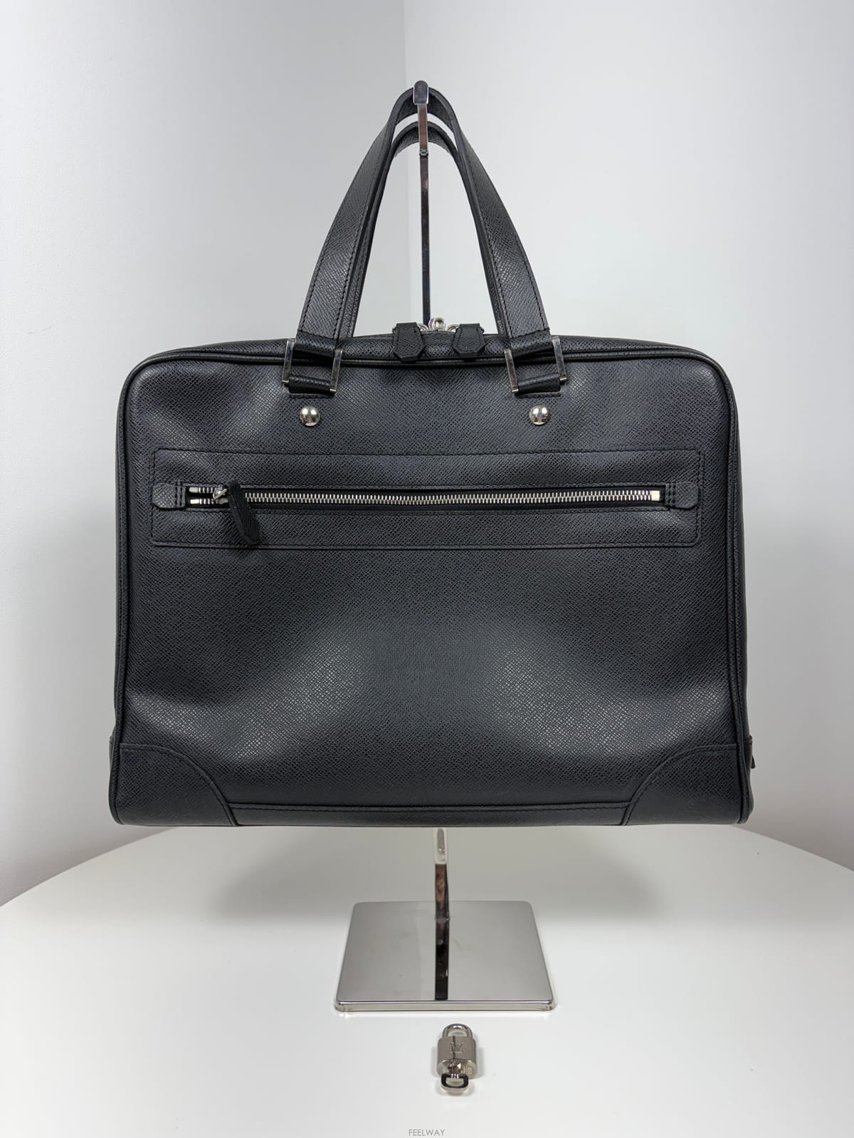 Louis Vuitton ���̺��� M31172 Ÿ�̰� �̰��� �������� �긮�����̽����̺��� M31172 Ÿ�̰� �̰��� �������� �긮�����̽�
