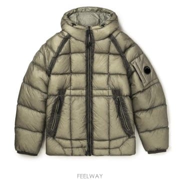 26FW 씨피 컴퍼니 D.D. 쉘 후드 다운 퍼퍼 자켓 21CMOW702A110416A 356 VERDE