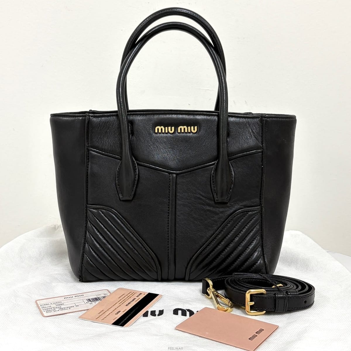 Miu Miu �̿�̿� ���� ����Ŀ ��Ʈ�� & ����� ���� (5BA145)�̿�̿� ���� ����Ŀ ��Ʈ�� & ����� ���� (5BA145)