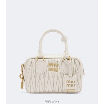 Miu Miu 26 FW �̿�̿� Arcadie ���� ��Ʋ�� ���� ž �ڵ� �� TP58169178626 FW �̿�̿� Arcadie ���� ��Ʋ�� ���� ž �ڵ� �� T