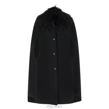 FENDI [W63]��� FF6201B1HC F0QA1 ���� ��Ʈ �ƿ��� ž CAPPOTTI[W63]��� FF6201B1HC F0QA1 ���� ��Ʈ �ƿ��� ž CAPPOTT