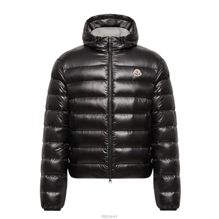 Moncler ��Ŭ���� 1A00192 595B1 999 FORZO ��Ŀ�� �ĵ� ��Ʈ �ٿ� ���ϸ�Ŭ���� 1A00192 595B1 999 FORZO ��Ŀ�� �ĵ� ��Ʈ �ٿ�