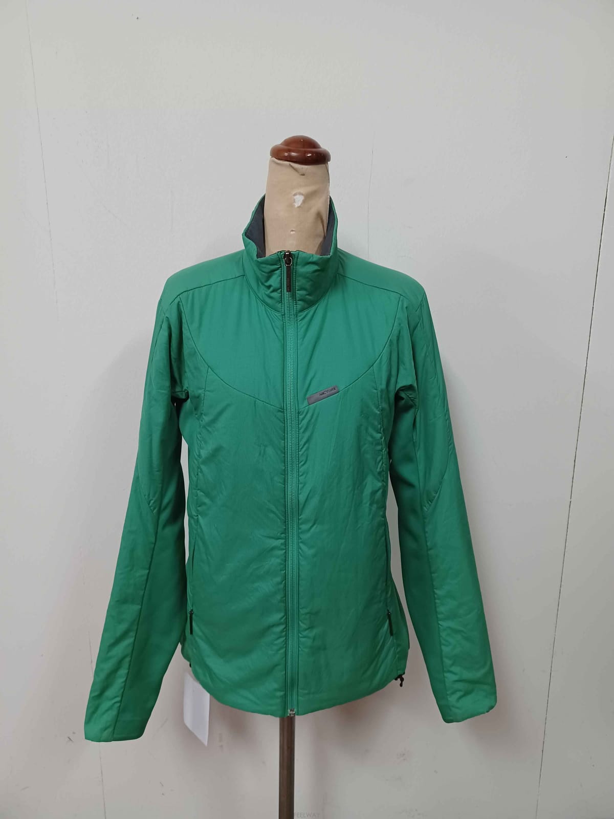 ARCTERYX ��ȫ����/J-12253/��ũ�׸��� ��ǰ ������ ���� S��ȫ����/J-12253/��ũ�׸��� ��ǰ ������ ���� S