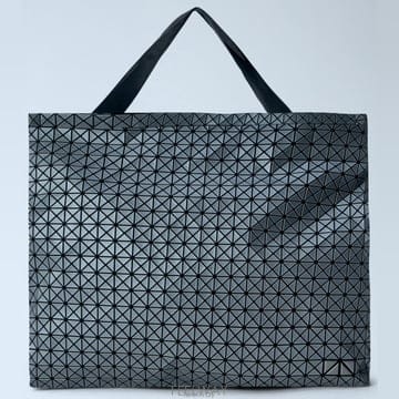Issey Miyake 26 FW �ٿ��ٿ� �̼��̹̾��� Cart īƮ ���÷��� ��Ʈ�� BB69AG661 9426 FW �ٿ��ٿ� �̼��̹̾��� Cart īƮ ���÷��� ��Ʈ�� 