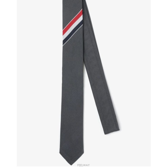 Thom Browne ����� (�������) RWB ��Ʈ������ ��ũ ��ư ��Ÿ�� �׷�������� (�������) RWB ��Ʈ������ ��ũ ��ư ��Ÿ�� ��
