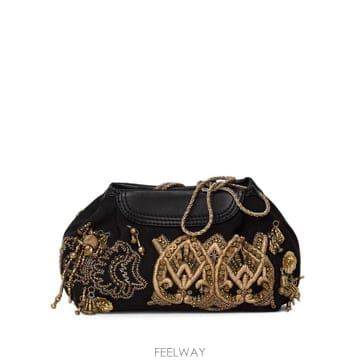 Dries Van Noten 26FW �帮�� �� ��ư Ŭ��ġ �Ŀ�ġ 0115214444 900 BLACK26FW �帮�� �� ��ư Ŭ��ġ �Ŀ�ġ 0115214444 900 BLACK