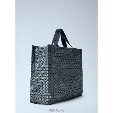 26 F/W 바오바오 이세이미야케 CART REFLECTOR 토트백  B0112326470
